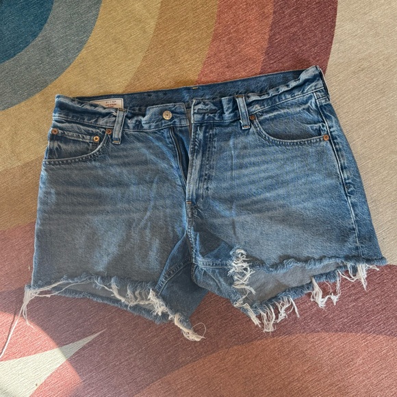 GAP Low Stride Short - Picture 2 of 7